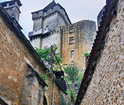 bruniquel village in south of france